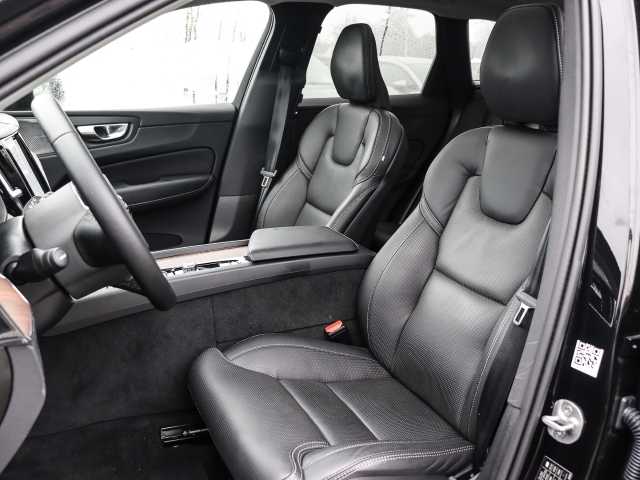 Volvo  Plus Dark Recharge Plug-In Hybrid AWD T6 Twin Engine EU6d AD StandHZG AHK digita
