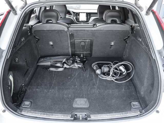 Volvo  Plus Dark Recharge Plug-In Hybrid AWD T8 Twin Engine EU6d StandHZG Leder digital