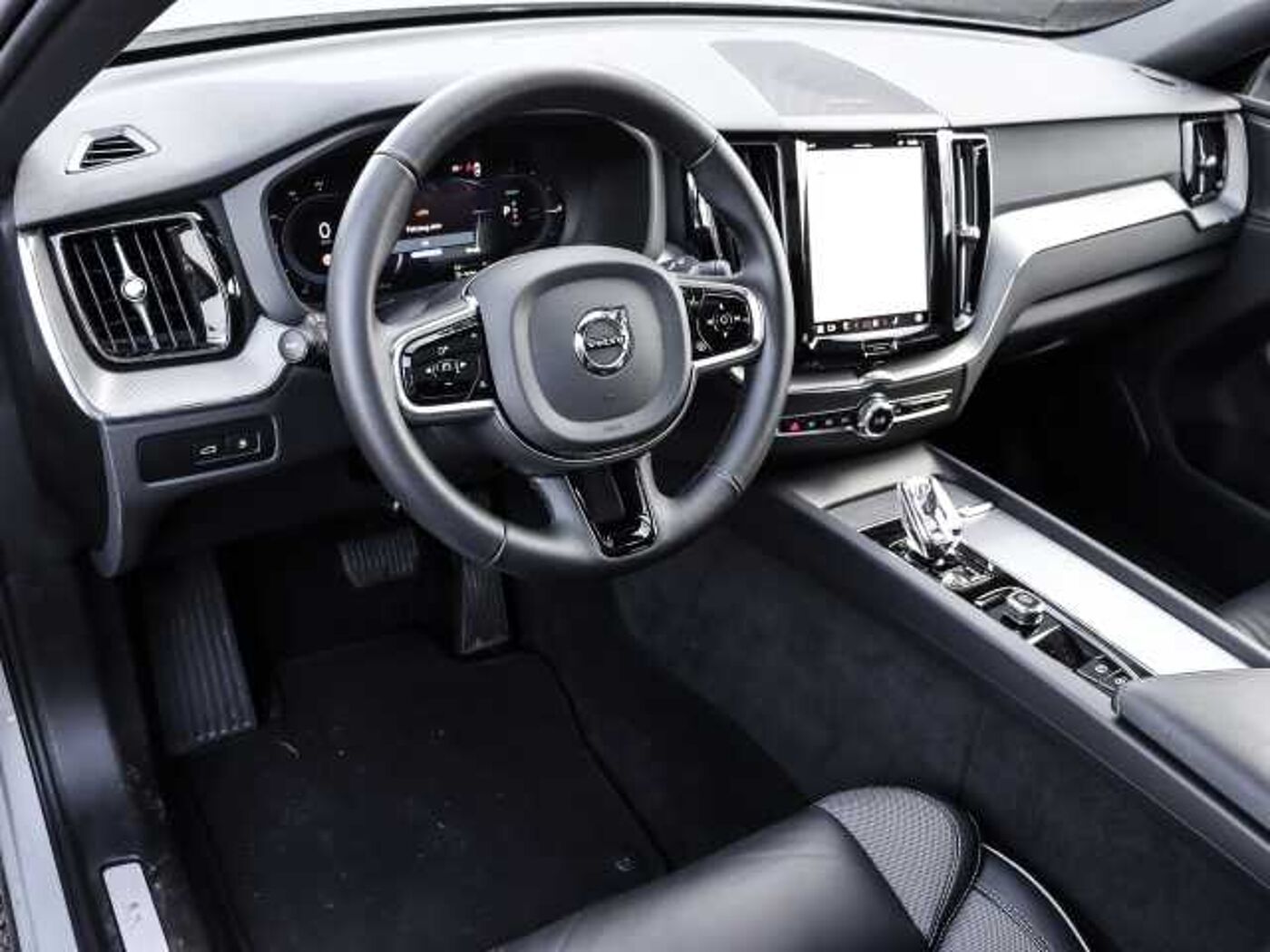 Volvo  Plus Dark Recharge Plug-In Hybrid AWD T8 Twin Engine EU6d StandHZG Leder digital