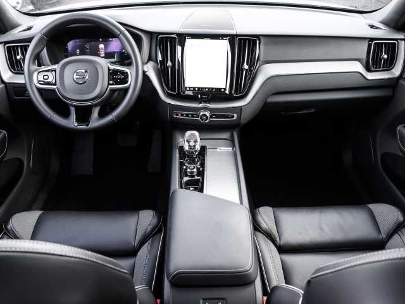 Volvo  Plus Dark Recharge Plug-In Hybrid AWD T8 Twin Engine EU6d StandHZG Leder digital
