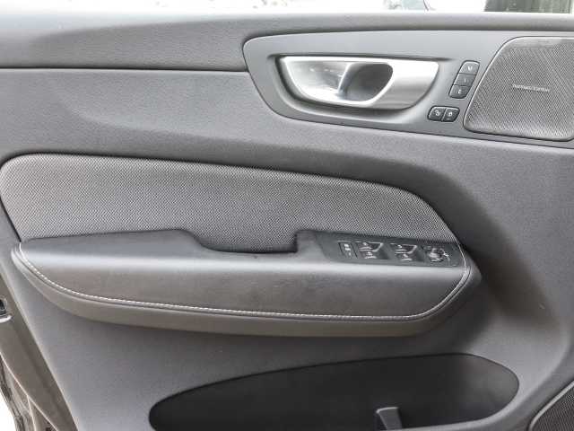 Volvo  Plus Dark Recharge Plug-In Hybrid AWD T8 Twin Engine EU6d StandHZG Leder digital