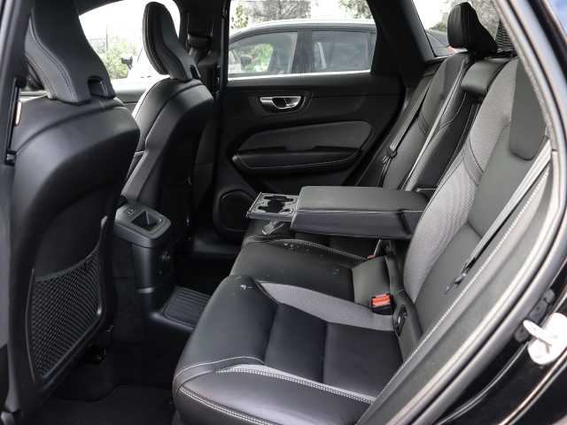 Volvo  Plus Dark Recharge Plug-In Hybrid AWD T8 Twin Engine EU6d StandHZG Leder digital