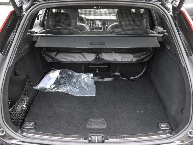 Volvo  Plus Dark Recharge Plug-In Hybrid AWD T8 Twin Engine EU6d StandHZG Leder digital