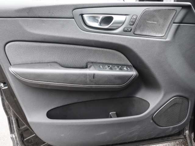 Volvo  Plus Dark Recharge Plug-In Hybrid AWD T8 Twin Engine EU6d StandHZG Leder digital