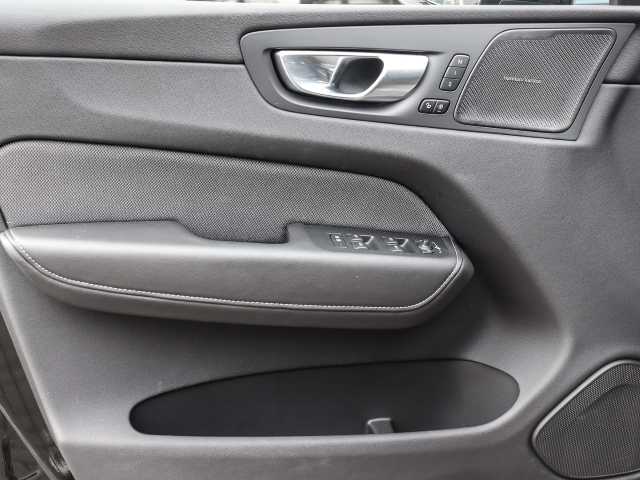 Volvo  Plus Dark Recharge Plug-In Hybrid AWD T8 Twin Engine EU6d StandHZG Leder digital