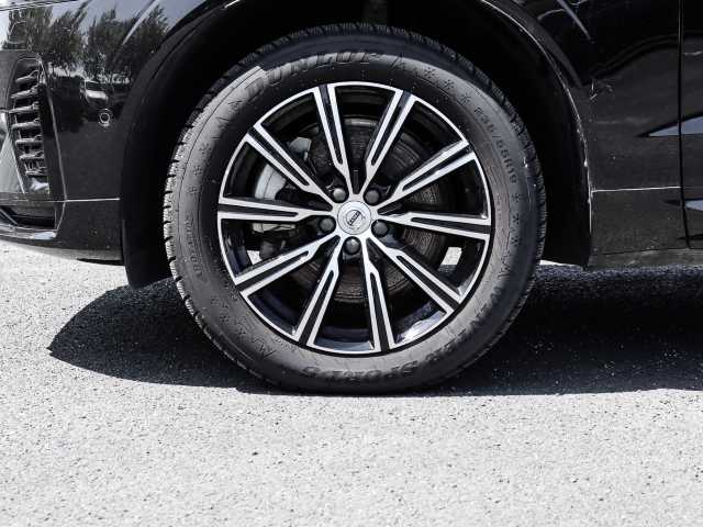 Volvo  Plus Dark Recharge Plug-In Hybrid AWD T8 Twin Engine EU6d StandHZG AHK digitales