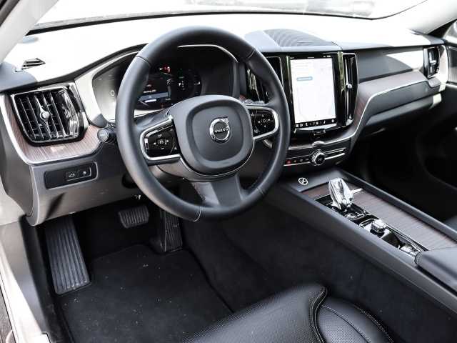 Volvo  Plus Dark Recharge Plug-In Hybrid AWD T8 Twin Engine EU6d StandHZG AHK digitales