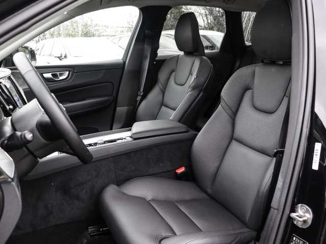Volvo  Plus Dark Recharge Plug-In Hybrid AWD T8 Twin Engine EU6d StandHZG digitales Coc