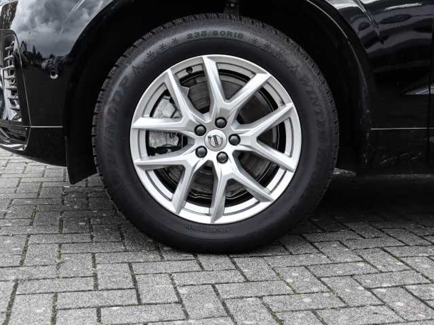 Volvo  Plus Black Edition Recharge Plug-In Hybrid AWD T8 Twin Engine EU6d StandHZG Lede