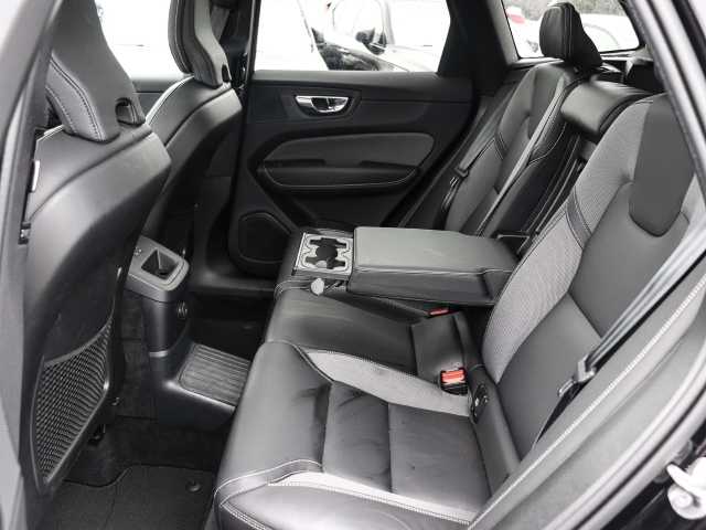 Volvo  Plus Black Edition Recharge Plug-In Hybrid AWD T8 Twin Engine EU6d StandHZG AHK