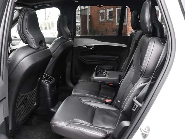 Volvo  Plus Bright Recharge Plug-In Hybrid AWD T8 Twin Engine EU6d 7-Sitzer StandHZG di