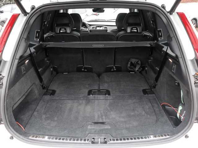 Volvo  Plus Bright Recharge Plug-In Hybrid AWD T8 Twin Engine EU6d 7-Sitzer StandHZG di