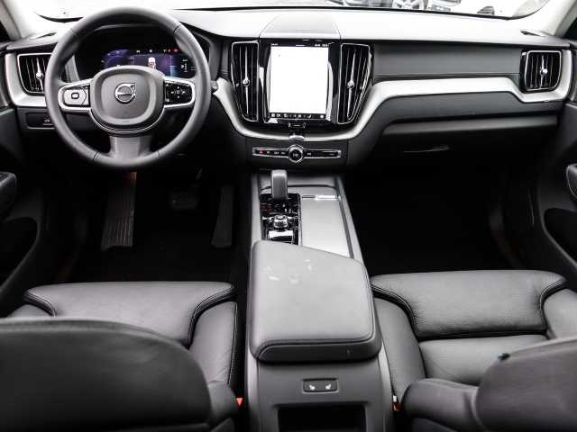 Volvo  Ultra Dark Recharge Plug-In Hybrid AWD T8 Twin Engine EU6d HUD StandHZG digitale