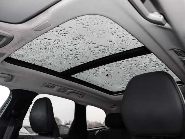 Volvo  Plus Dark 2WD B4 Benzin EU6d StandHZG digitales Cockpit Memory Sitze Soundsystem