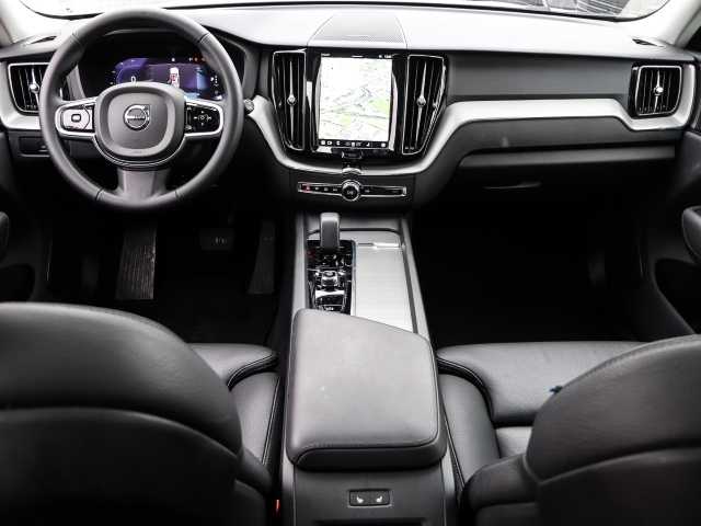 Volvo  Plus Dark 2WD B4 Benzin EU6d StandHZG digitales Cockpit Memory Sitze Soundsystem