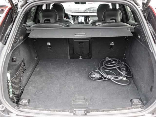 Volvo  Plus Dark Recharge Plug-In Hybrid AWD T8 Twin Engine EU6d StandHZG Leder digital