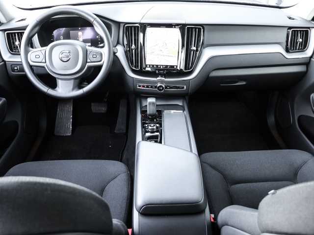 Volvo  Momentum Pro 2WD B4 Diesel EU6d AHK digitales Cockpit Soundsystem LED Sperrdiff.