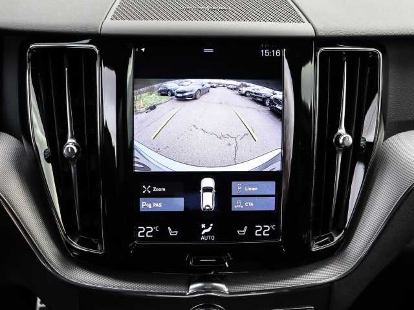 Volvo  R Design AWD B4 Diesel EU6d Navi digitales Cockpit Memory Sitze Soundsystem Harm