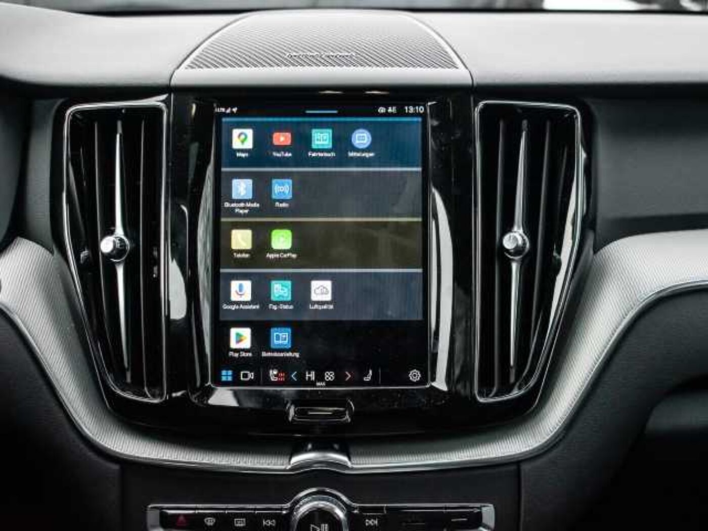 Volvo  Plus Dark Recharge Plug-In Hybrid AWD T8 Twin Engine EU6d StandHZG digitales Coc