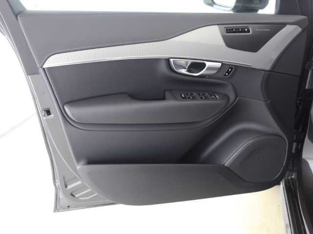 Volvo  Plus Bright Recharge Plug-In Hybrid AWD T8 Twin Engine EU6d 7-Sitzer StandHZG di