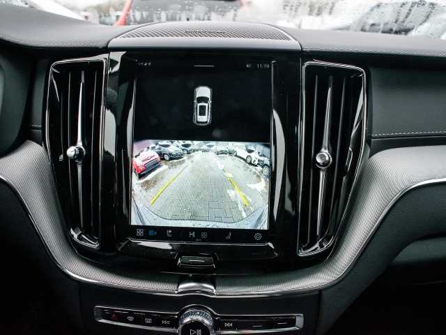 Volvo  Ultra Dark Recharge Plug-In Hybrid AWD T8 Twin Engine EU6d HUD StandHZG digitale