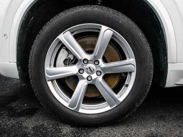 Volvo  Plus Bright Recharge Plug-In Hybrid AWD T8 Twin Engine EU6d 7-Sitzer StandHZG di