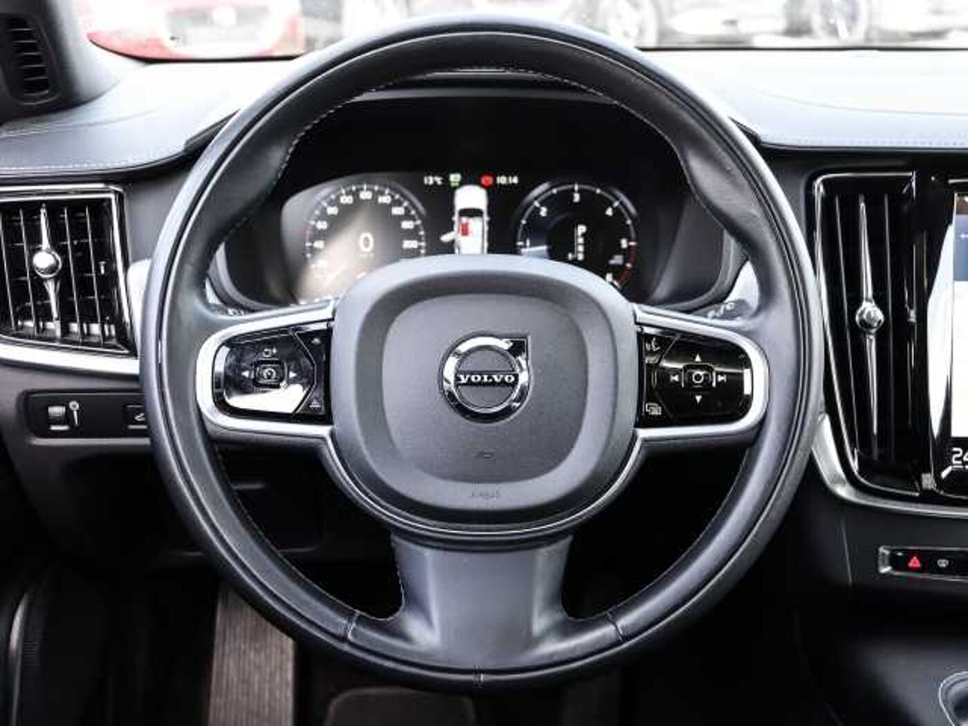 Volvo  CC