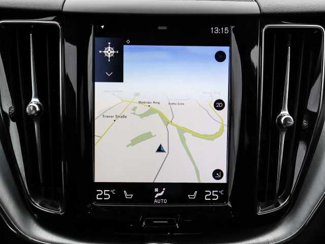 Volvo  Momentum Pro 2WD D4 EU6d-T Navi Leder digitales Cockpit Soundsystem Scheinwerfer