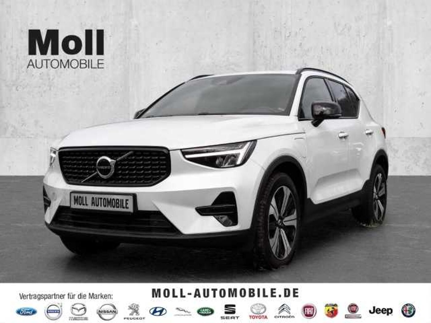 Volvo  Plus Dark Recharge Plug-In Hybrid 2WD T5 Twin Engine EU6d StandHZG Navi digitale