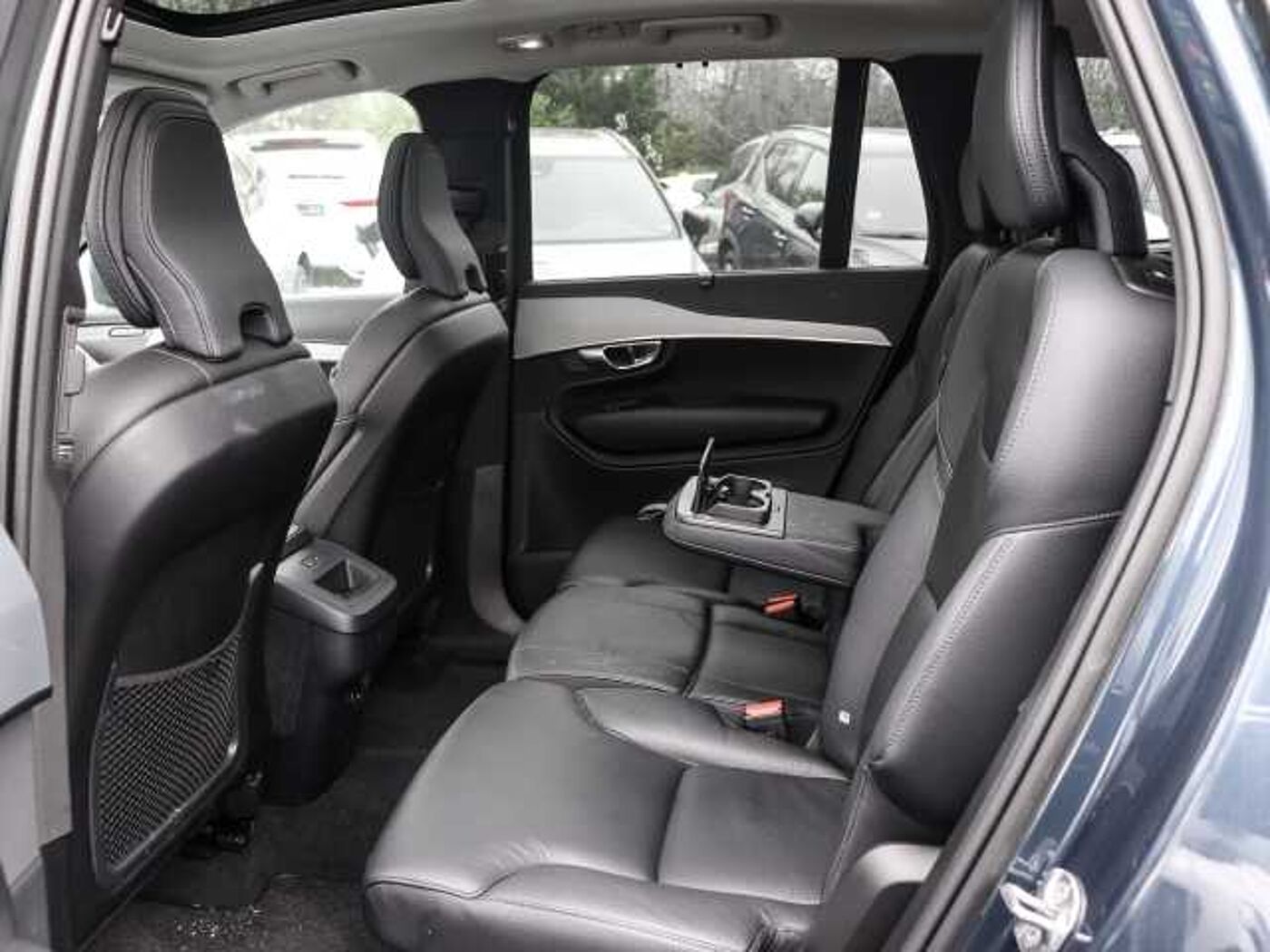 Volvo  Plus Bright AWD B5 Diesel EU6d 7-Sitzer Allrad AD StandHZG digitales Cockpit Mem