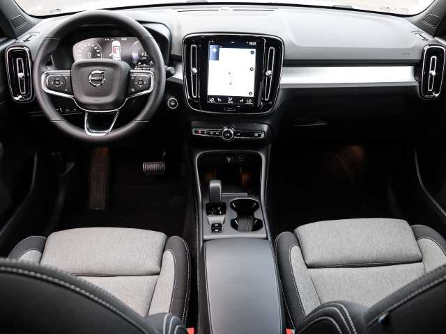 Volvo  Core Recharge Plug-In Hybrid 2WD T4 Twin Engine EU6d StandHZG digitales Cockpit