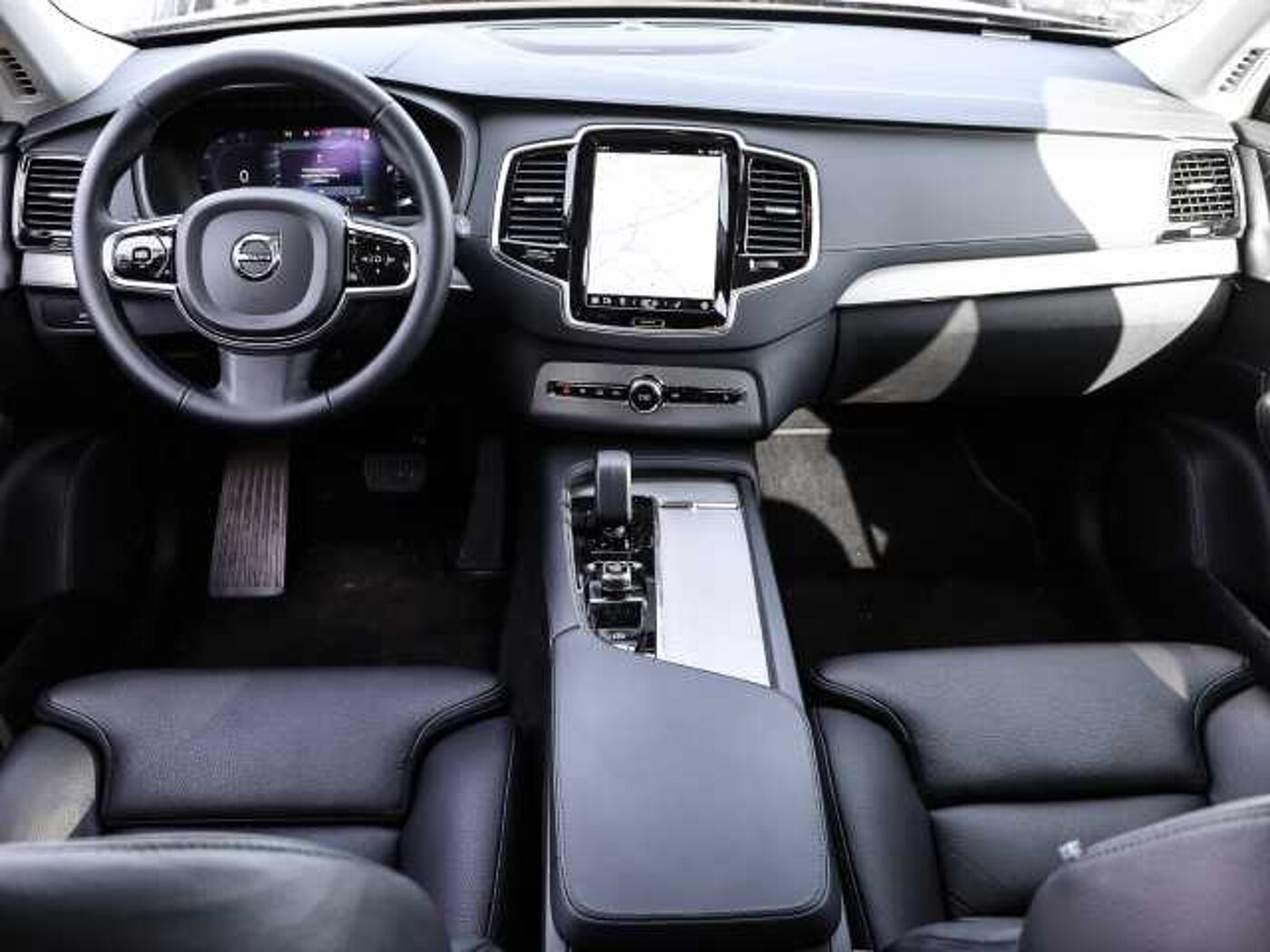 Volvo  Plus Bright AWD B5 Diesel EU6d 7-Sitzer Allrad AD StandHZG AHK digitales Cockpit