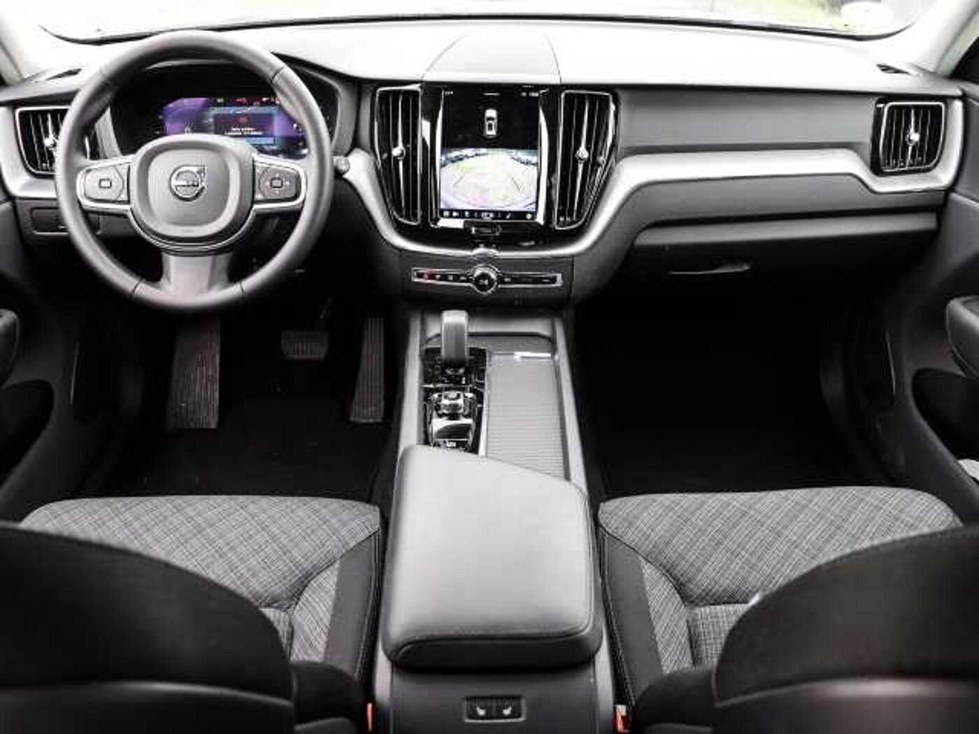 Volvo  Core 2WD B4 Benzin EU6d digitales Cockpit Soundsystem LED Scheinwerferreg. ACC E