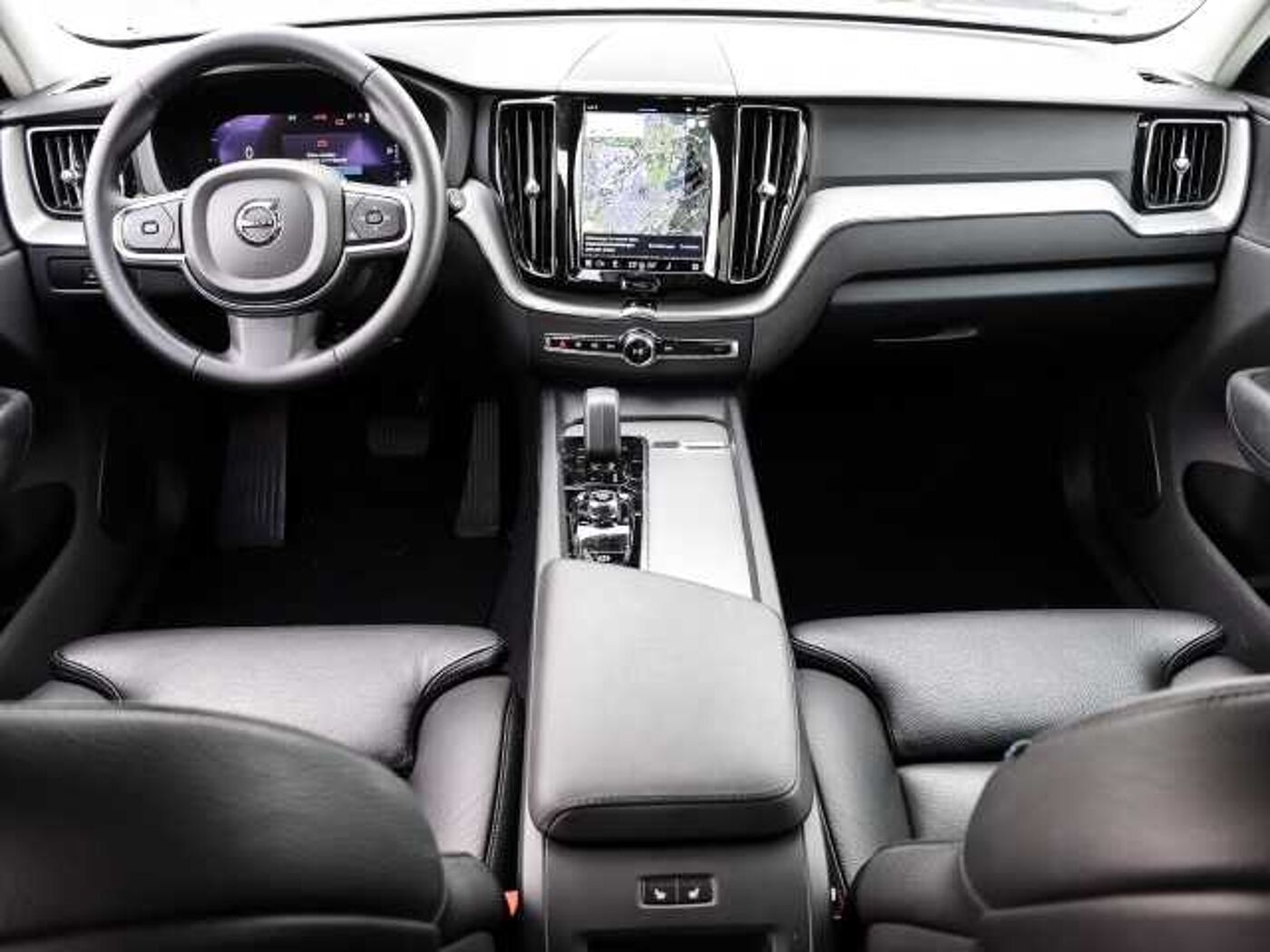 Volvo  Core 2WD B4 Benzin EU6d digitales Cockpit Memory Sitze Soundsystem LED Scheinwer