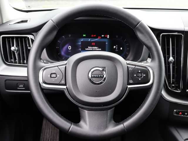 Volvo  Core 2WD B4 Benzin EU6d digitales Cockpit Memory Sitze Soundsystem LED Scheinwer