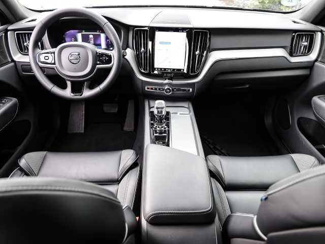 Volvo  Plus Dark 2WD B4 Benzin EU6d StandHZG Leder digitales Cockpit Memory Sitze Sound