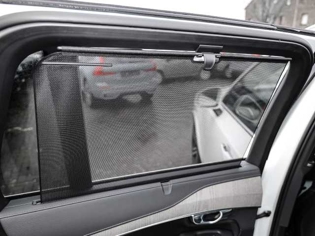 Volvo  Plus Bright AWD B5 Diesel EU6d 7-Sitzer Allrad AD StandHZG digitales Cockpit Mem