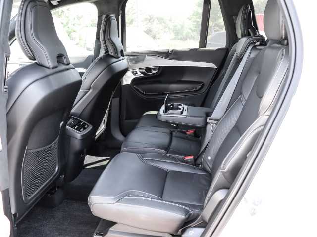 Volvo  Ultimate Bright AWD B5 Diesel EU6d 7-Sitzer Allrad HUD AD StandHZG AHK digitales