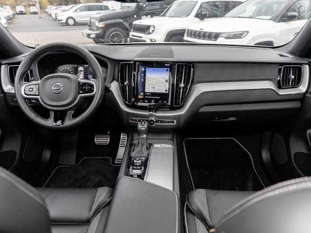 Volvo  R Design 2WD D4 EU6d-T Navi digitales Cockpit Memory Sitze Soundsystem HarmanKar