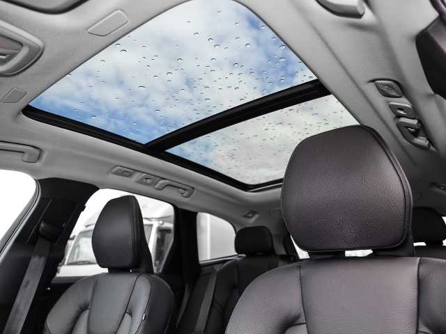 Volvo  Ultimate Dark 2WD B4 Diesel EU6d HUD AD digitales Cockpit Memory Sitze Soundsyst
