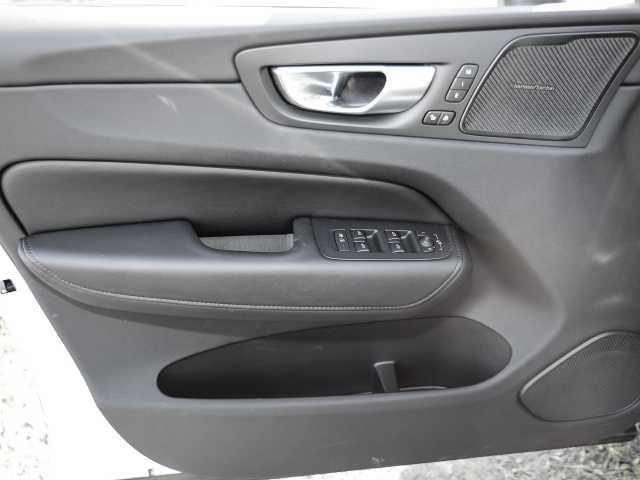 Volvo  Ultimate Dark AWD B4 Diesel EU6d Allrad HUD AD StandHZG digitales Cockpit Memory