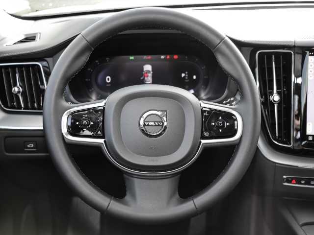 Volvo  Ultimate Dark AWD B4 Diesel EU6d Allrad HUD AD StandHZG digitales Cockpit Memory