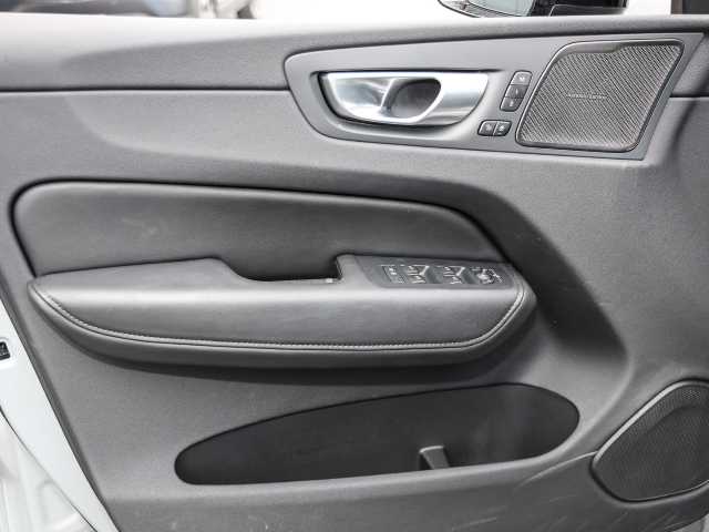 Volvo  Ultimate Dark AWD B4 Diesel EU6d Allrad HUD AD StandHZG digitales Cockpit Memory