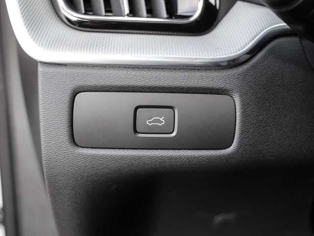 Volvo  Ultimate Dark AWD B4 Diesel EU6d Allrad HUD AD StandHZG digitales Cockpit Memory