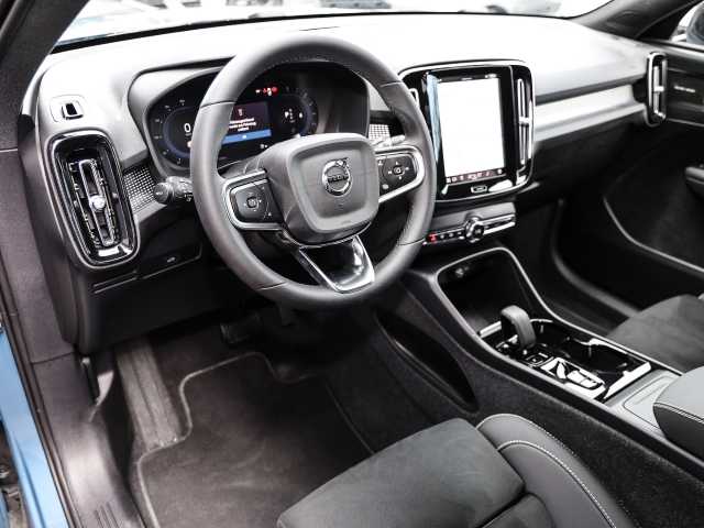 Volvo  Plus Dark 2WD B4 EU6d digitales Cockpit Memory Sitze Soundsystem HarmanKardon 36