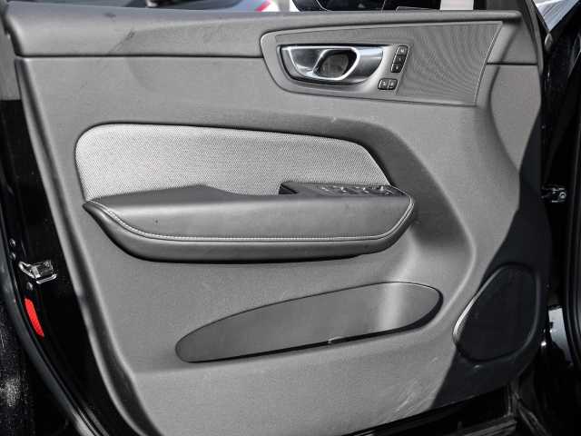 Volvo  Plus Dark AWD B4 Diesel EU6d Allrad Leder digitales Cockpit Memory Sitze Soundsy