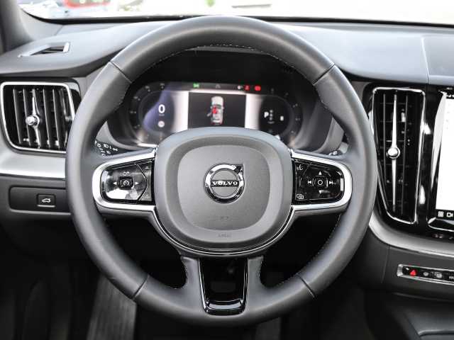 Volvo  Plus Dark AWD B4 Diesel EU6d Allrad Leder digitales Cockpit Memory Sitze Soundsy