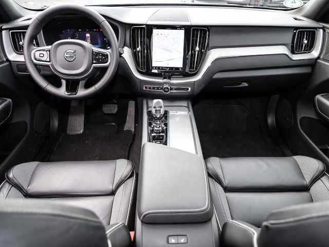 Volvo  Plus Dark AWD B5 Benzin EU6d Allrad Leder digitales Cockpit Memory Sitze Soundsy