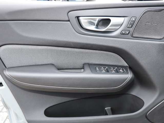 Volvo  Ultimate Dark AWD B5 Benzin EU6d Allrad HUD StandHZG Leder digitales Cockpit Mem