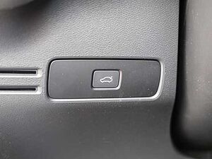Volvo  Plus Dark 2WD B3 EU6d digitales Cockpit Memory Sitze Soundsystem HarmanKardon LE